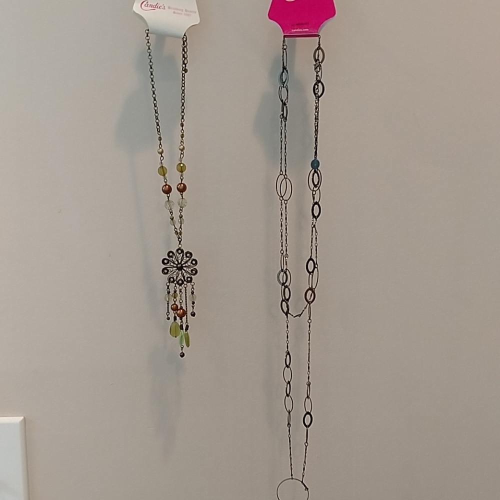 NWT. Lot of 2 Candies Necklaces.